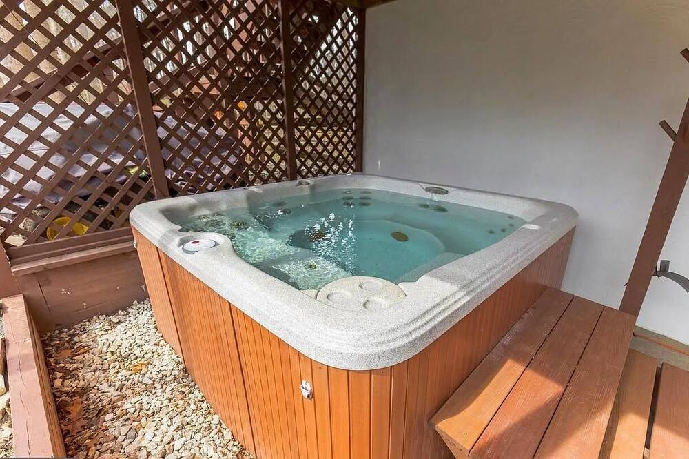 Photo of Outdoor in Chesapeake Ranch Estates-Drum Point