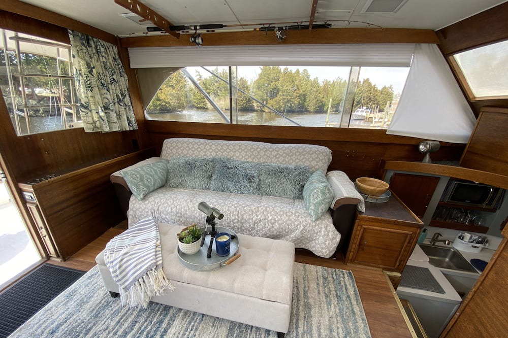 Photo of Livingroom in Little Egg Harbor