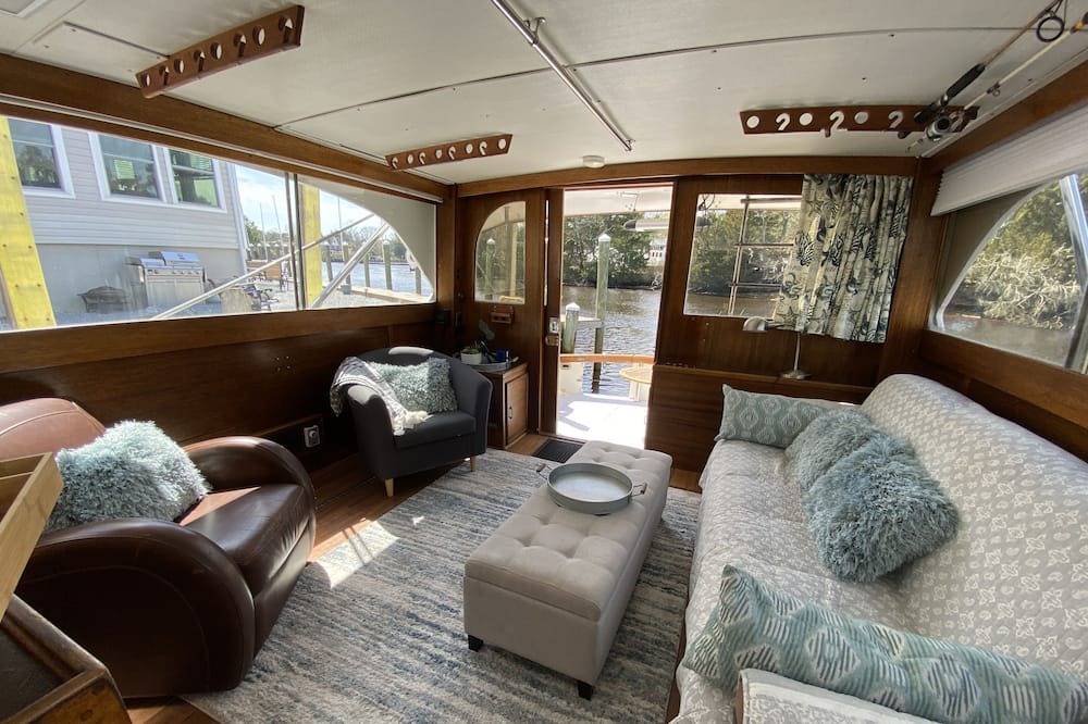 Photo of Livingroom in Little Egg Harbor