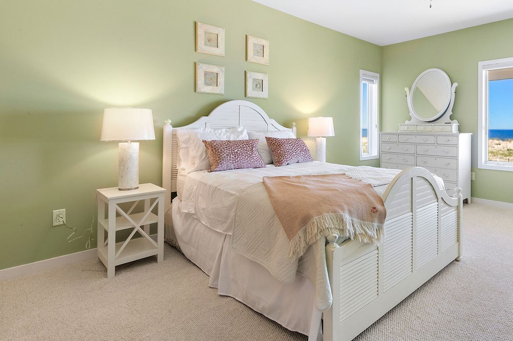 Photo of Bedroom in Loveladies
