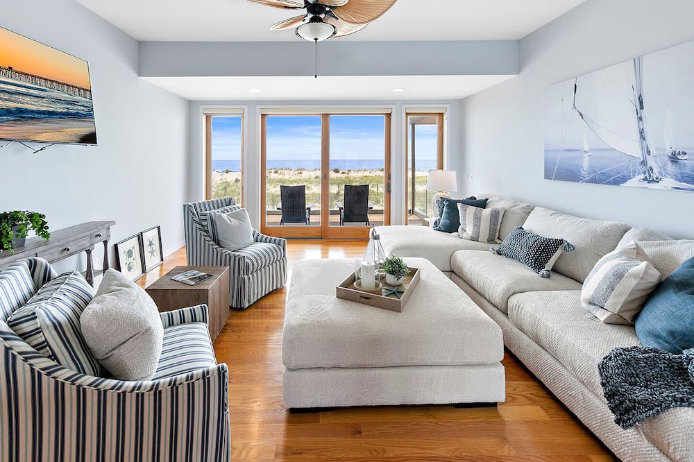 Photo of Livingroom in Loveladies
