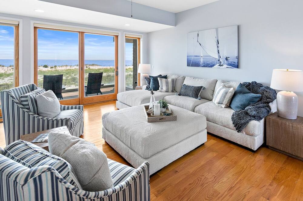 Photo of Livingroom in Loveladies