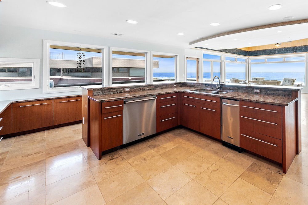 Photo of Kitchen in Loveladies