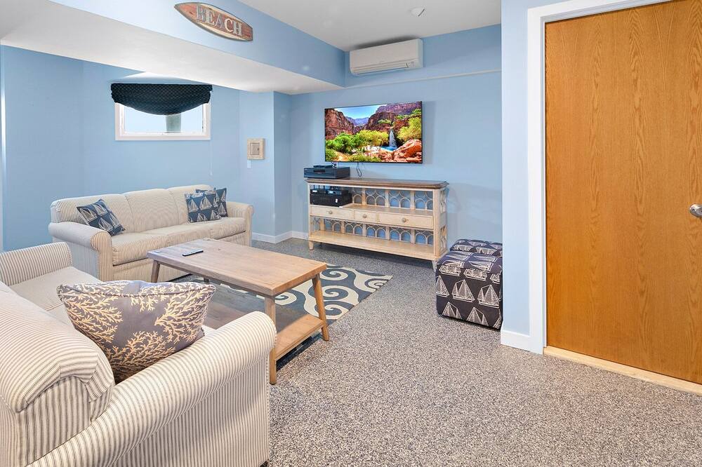 Photo of Livingroom in Loveladies