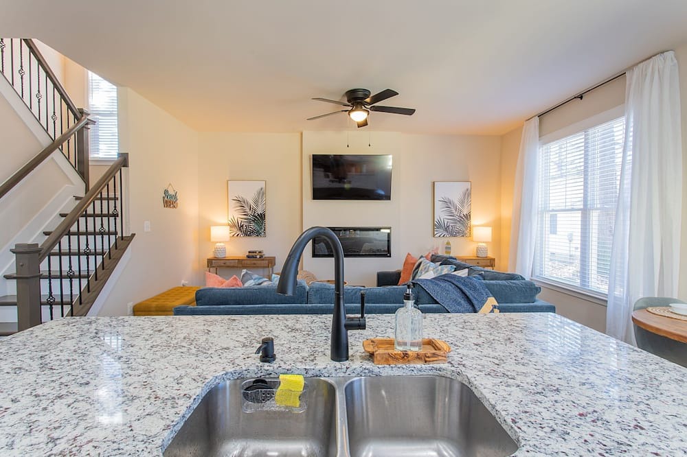 Photo of Kitchen in Issue
