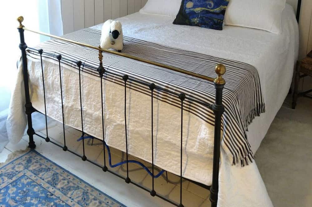 Photo of Bedroom in Lebanon