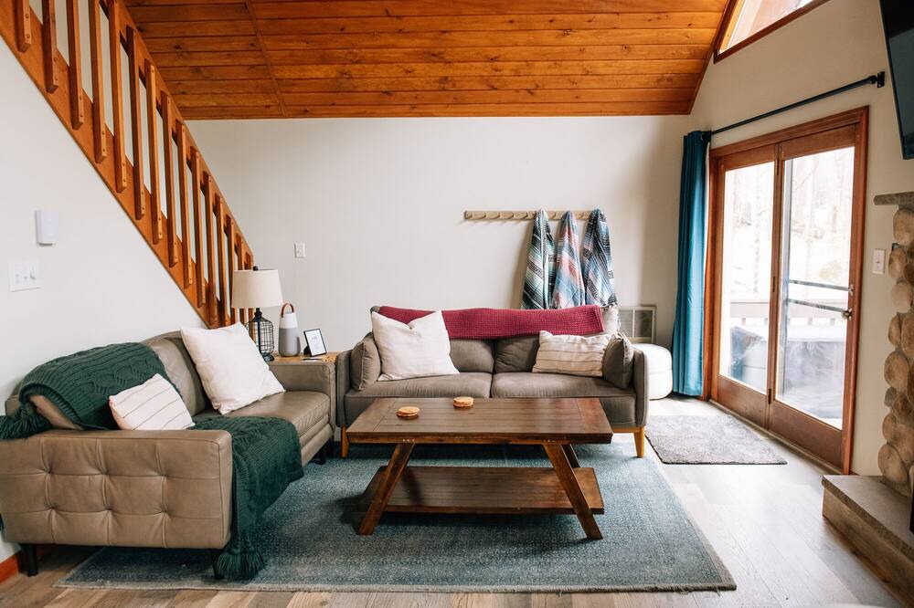 Photo of Livingroom in Thornhurst