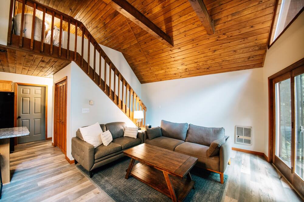 Photo of Livingroom in Thornhurst