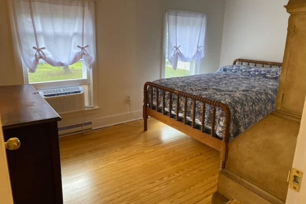 Photo of Bedroom in Oxford