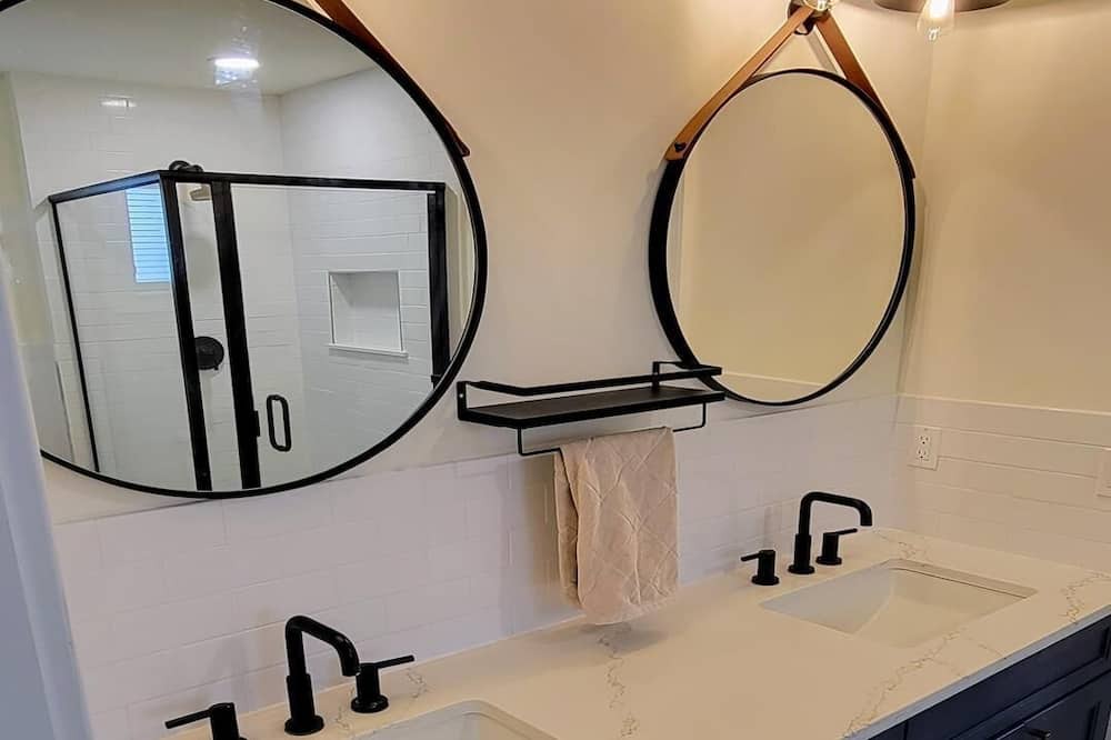 Photo of Bathroom in Holgate