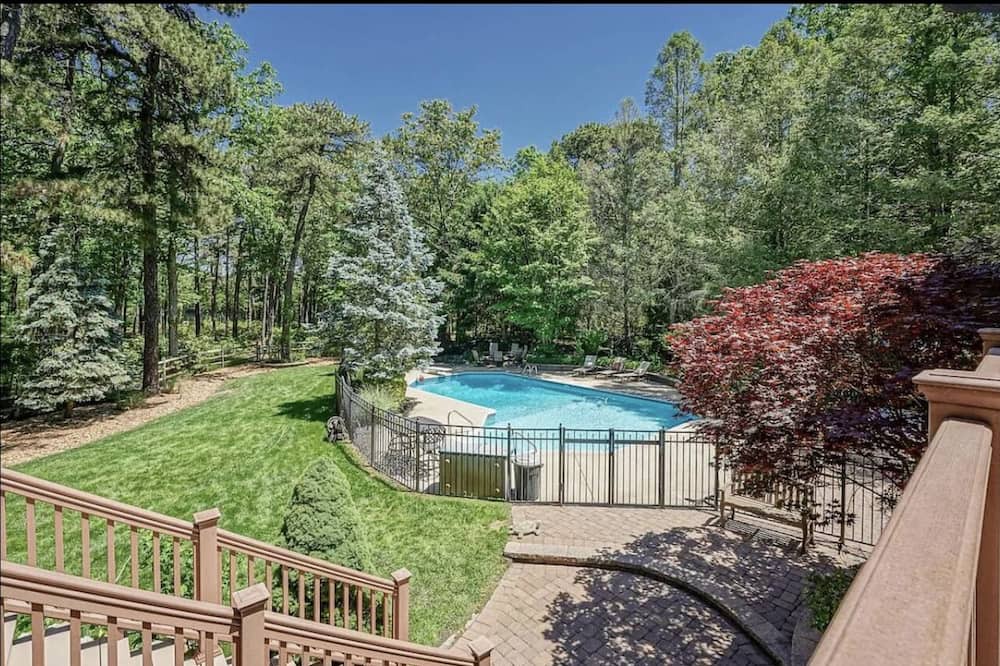 Photo of Outdoor in Medford