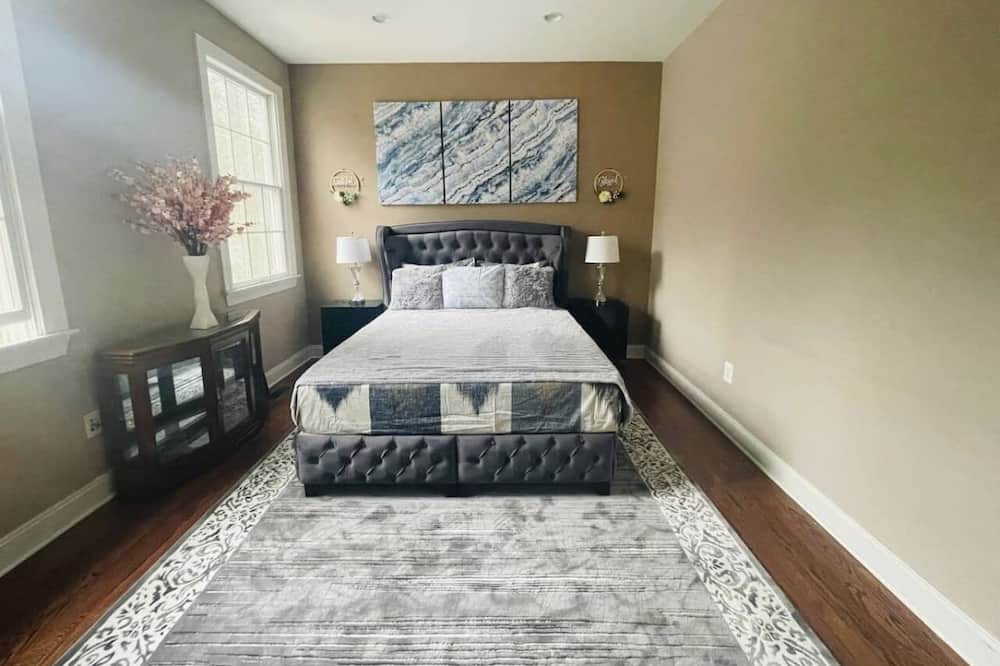 Photo of Bedroom in Medford