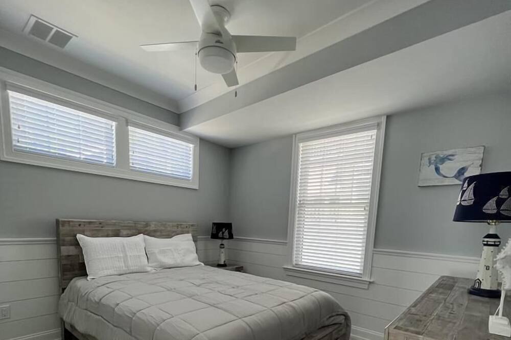 Photo of Bedroom in Beach Haven Terrace