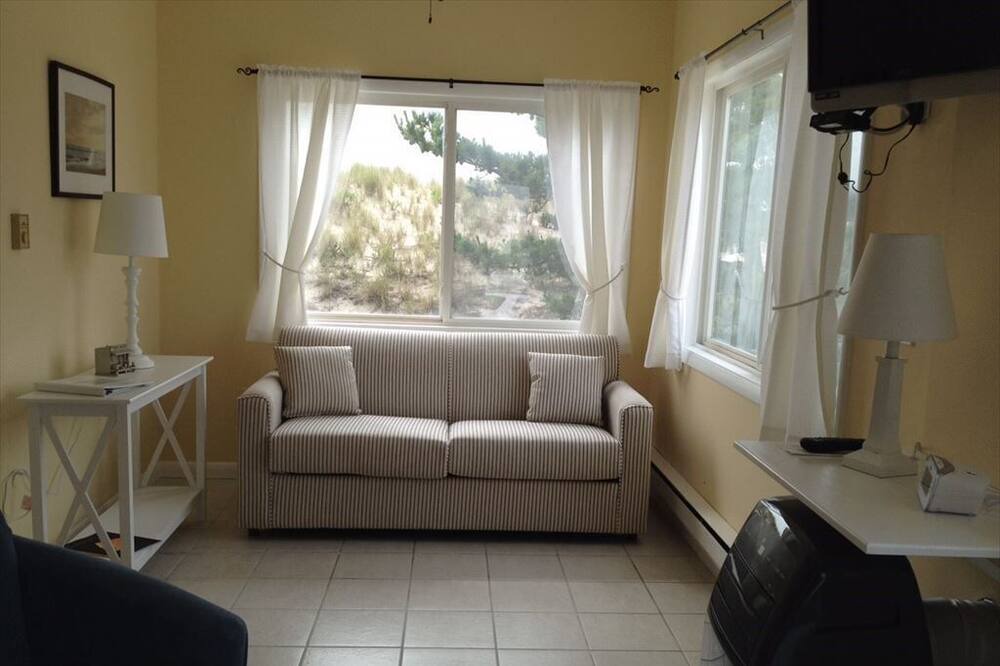 Photo of Livingroom in Surf City