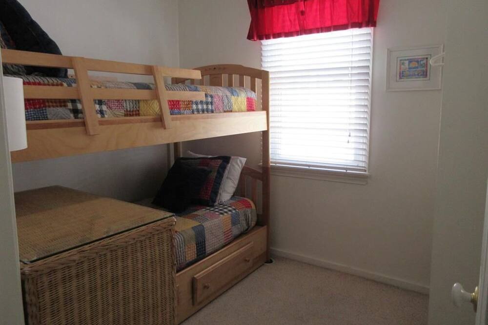 Photo of Bedroom in Surf City