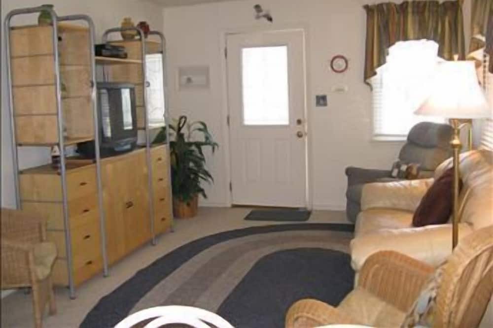 Photo of Livingroom in Surf City