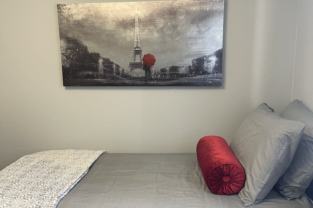 Photo of Bedroom in Ewing