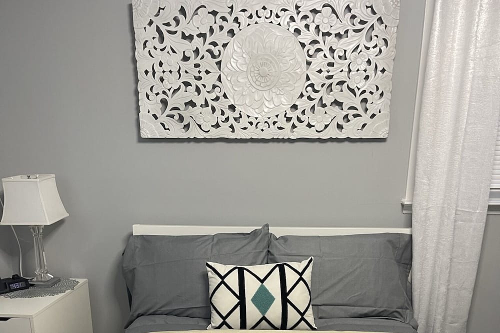 Photo of Bedroom in Ewing