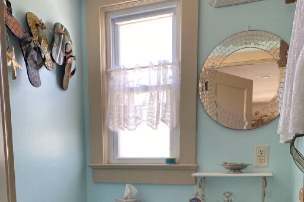 Photo of Bathroom in Fortescue