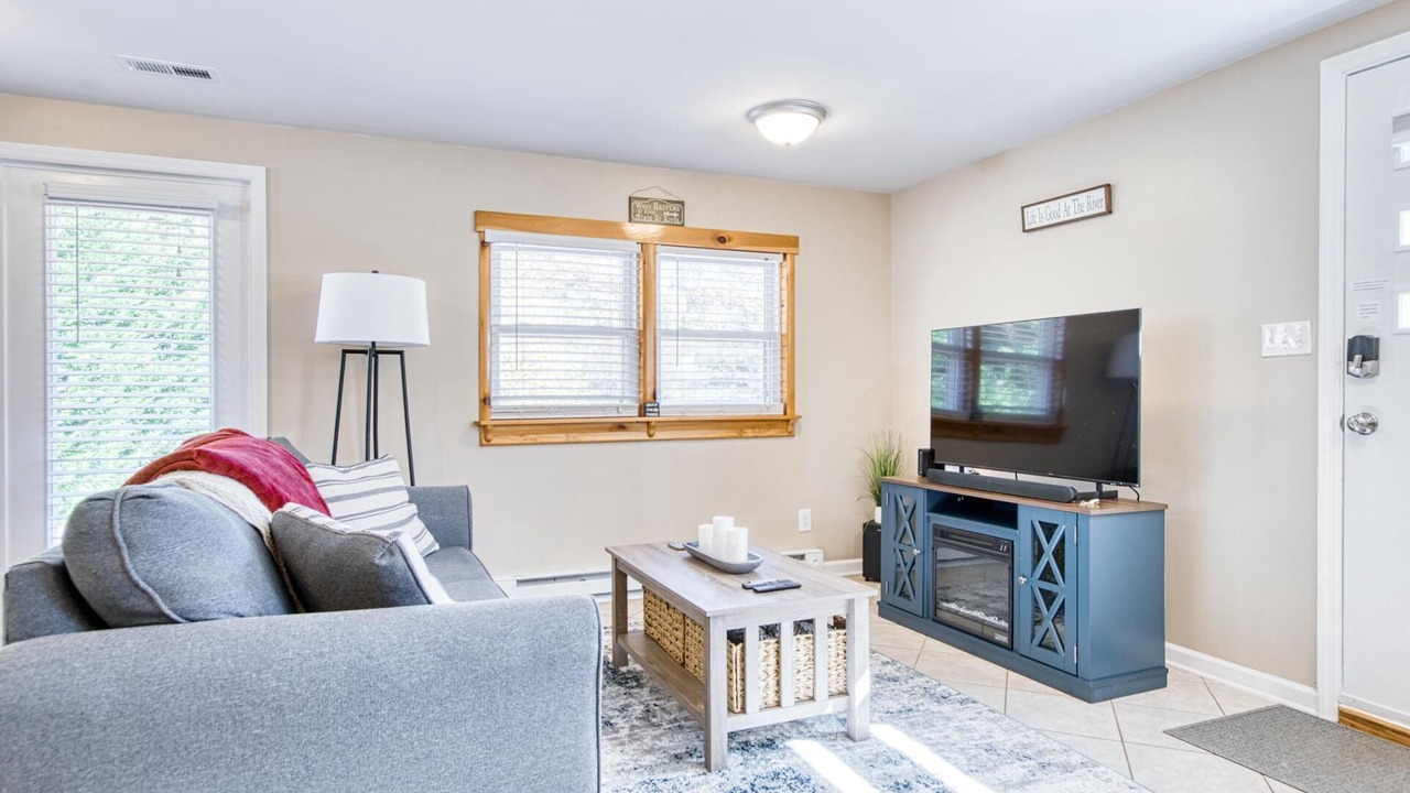Photo of Livingroom in Belspring