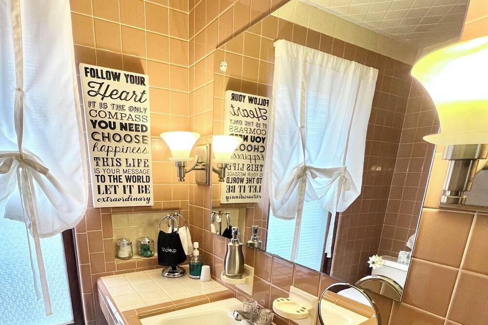 Photo of Bathroom in Butler
