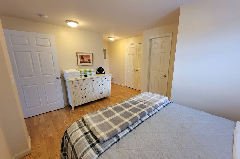 Photo of Bedroom in Lake Hopatcong