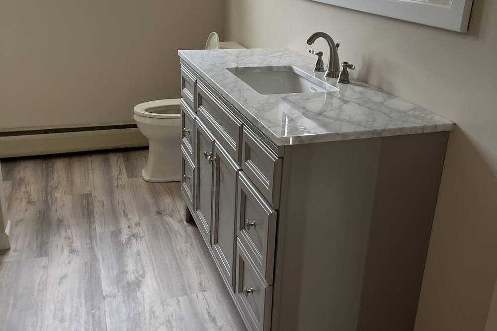Photo of Bathroom in Green Creek