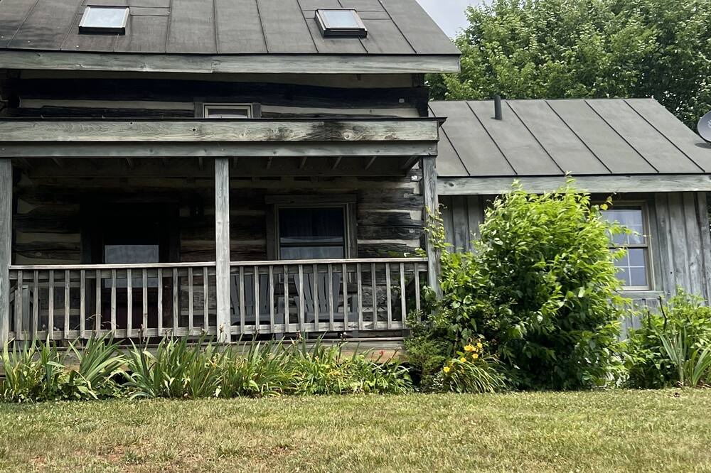 Photo of Outdoor in Clifford