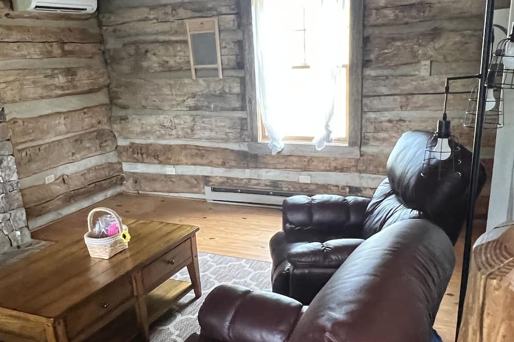 Photo of Livingroom in Clifford