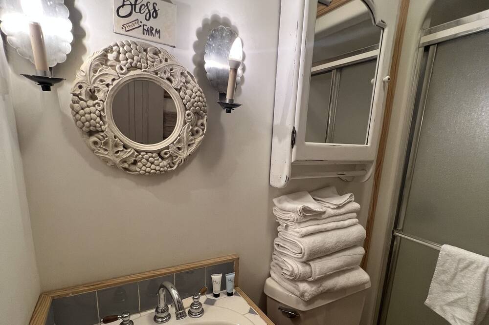 Photo of Bathroom in Clifford