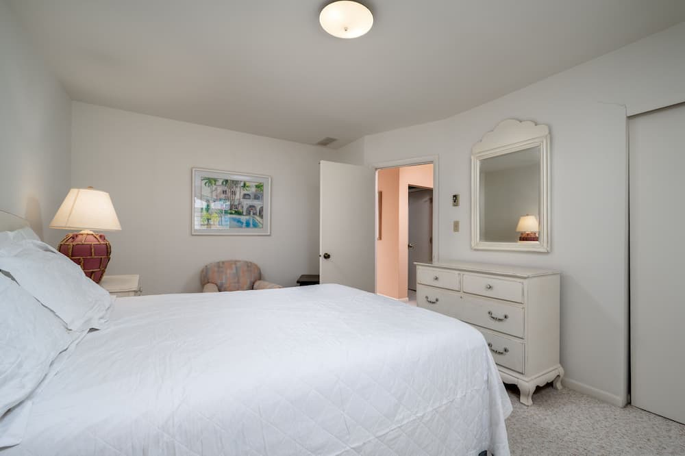Photo of Bedroom in South Bethany Harbor