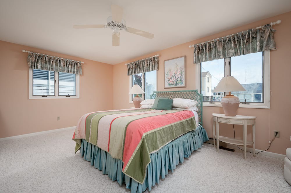 Photo of Bedroom in South Bethany Harbor