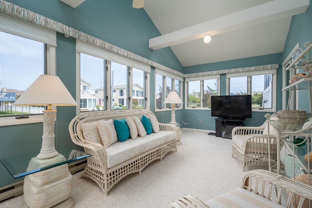 Photo of Livingroom in South Bethany Harbor
