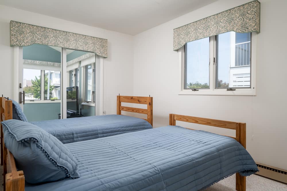 Photo of Bedroom in South Bethany Harbor