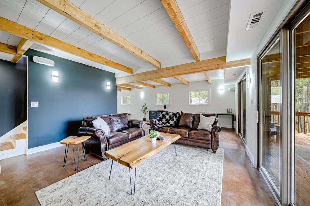 Photo of Livingroom in Indian Lake
