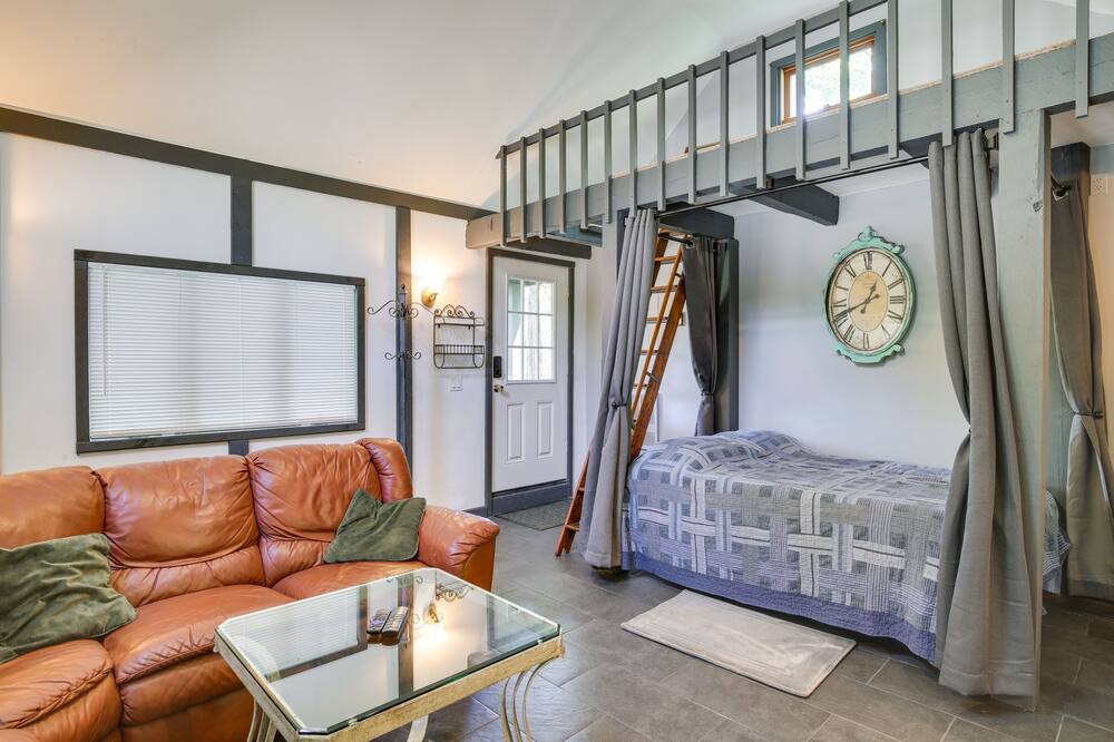 Photo of Bedroom in Cold Spring