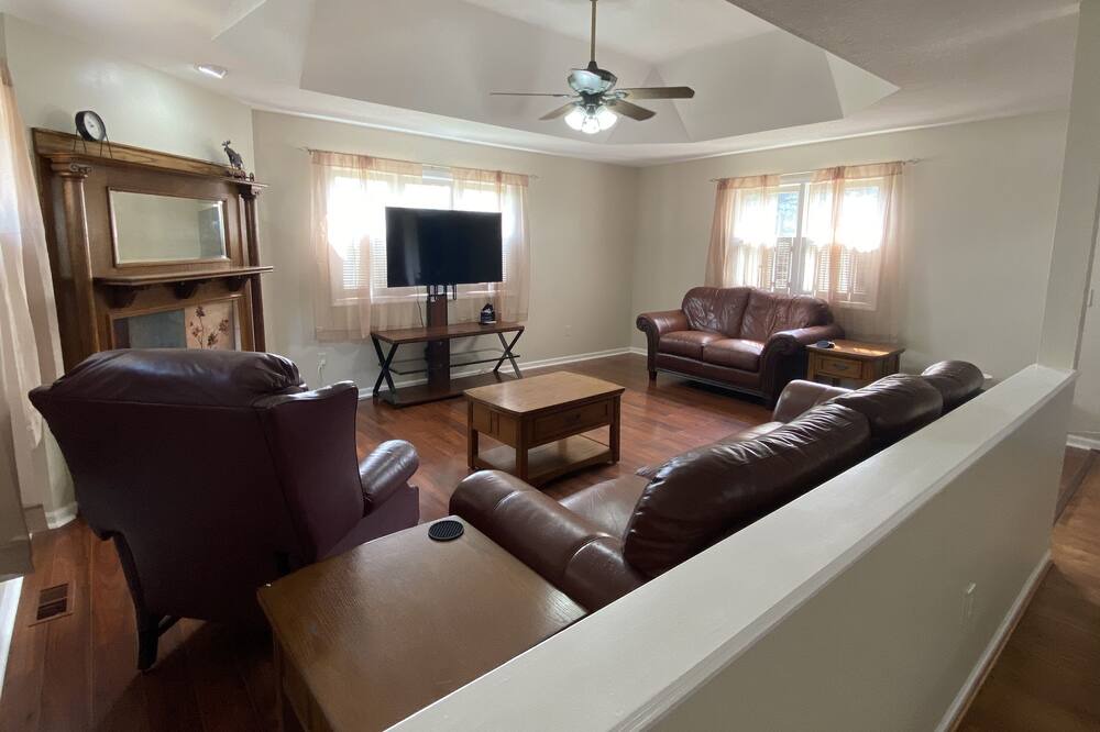 Photo of Livingroom in Perrysburg