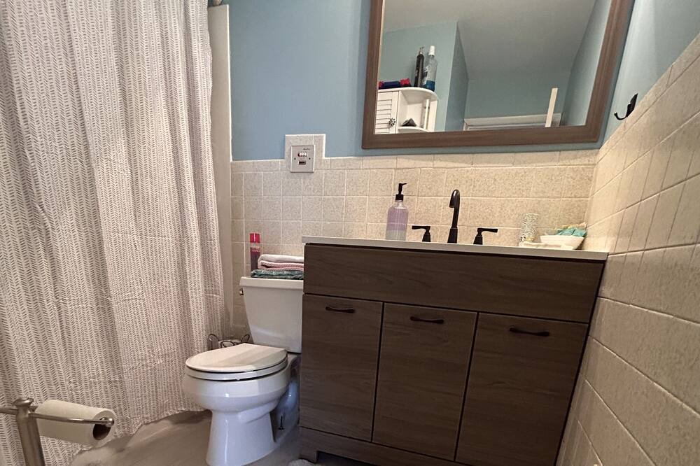 Photo of Bathroom in Lake City