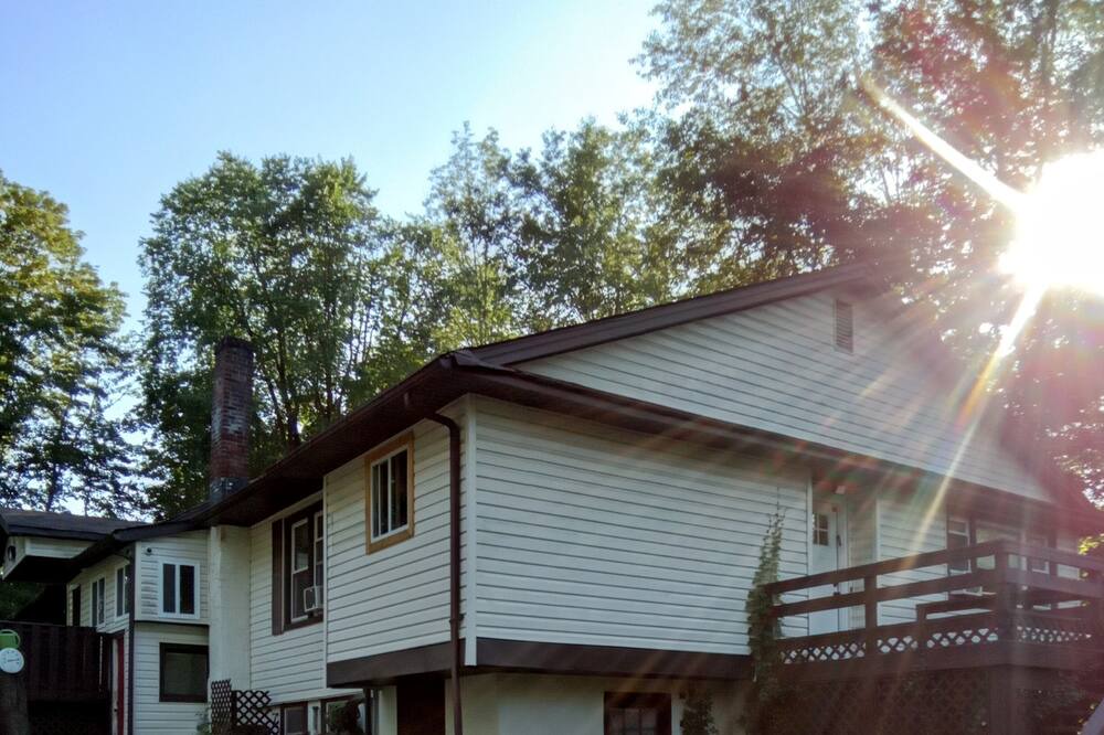 Photo of Outdoor in Woodridge