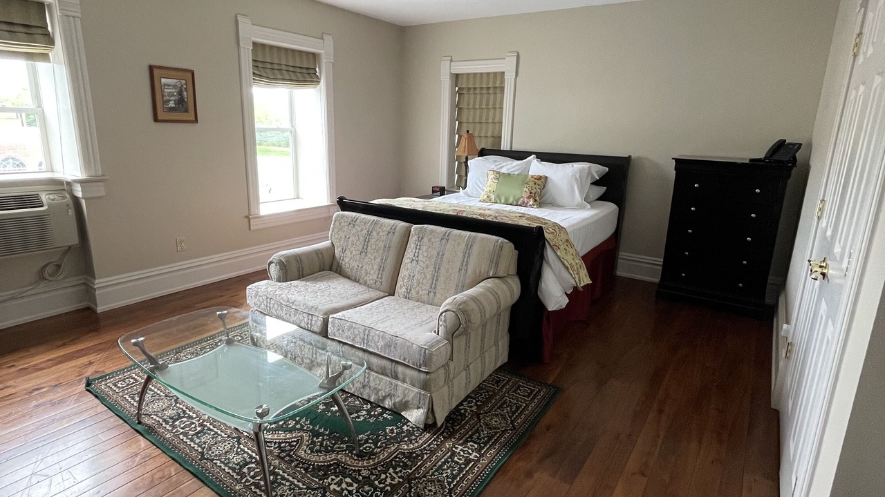 Photo of Bedroom in Everett