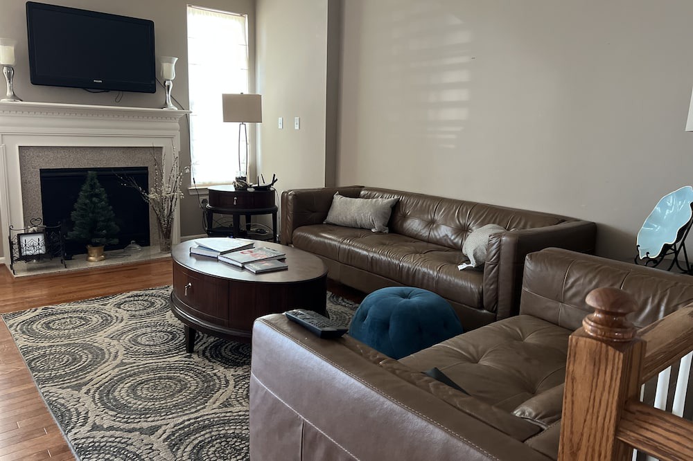 Photo of Livingroom in Parker Ford