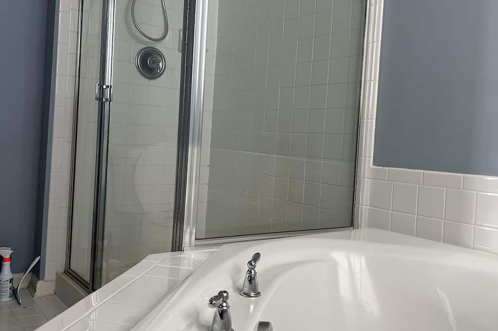 Photo of Bathroom in Parker Ford