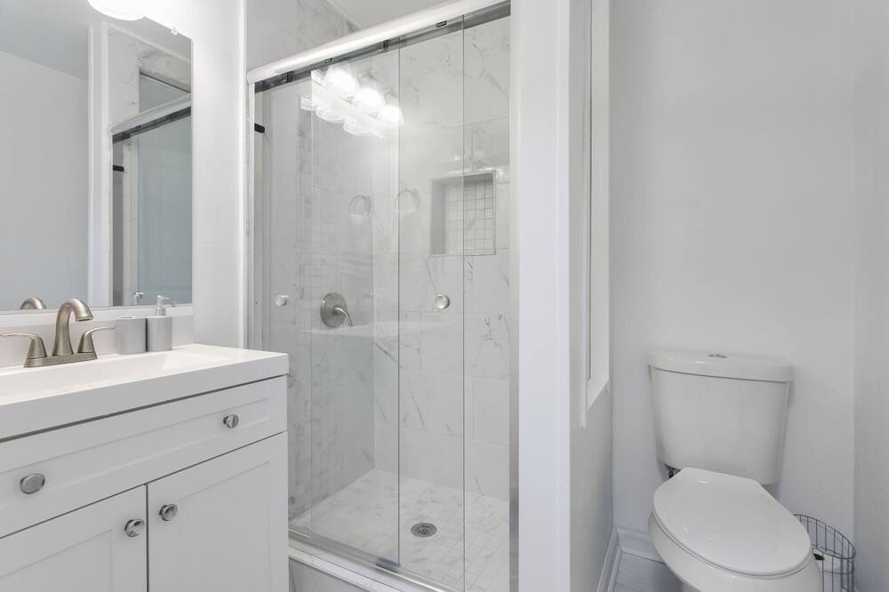 Photo of Bathroom in Lawrenceville