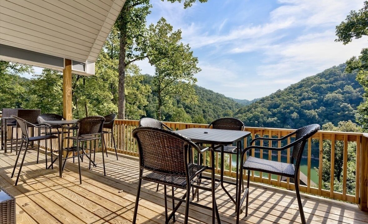 Photo of Outdoor in Lakeside Estates