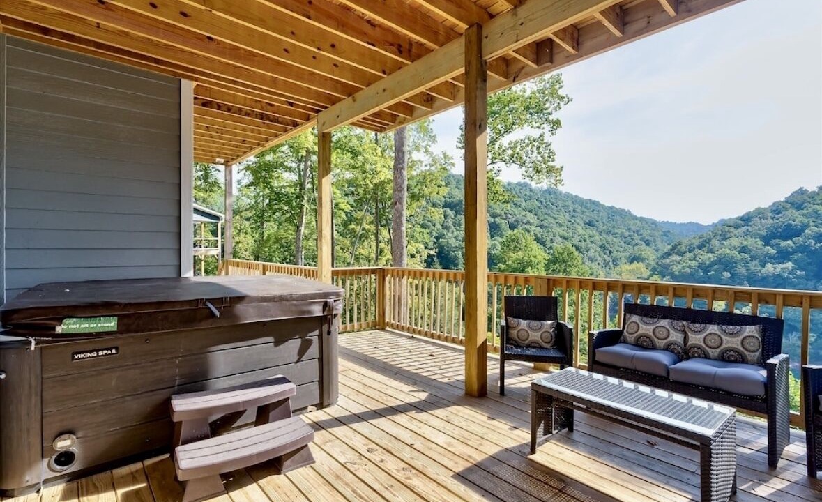 Photo of Outdoor in Lakeside Estates