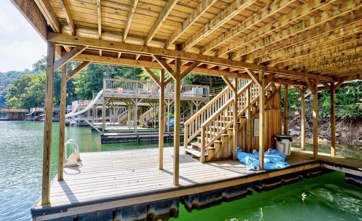 Photo of Outdoor in Lakeside Estates