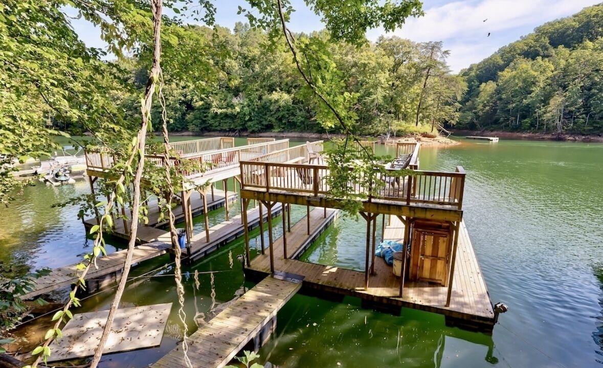 Photo of Others in Lakeside Estates