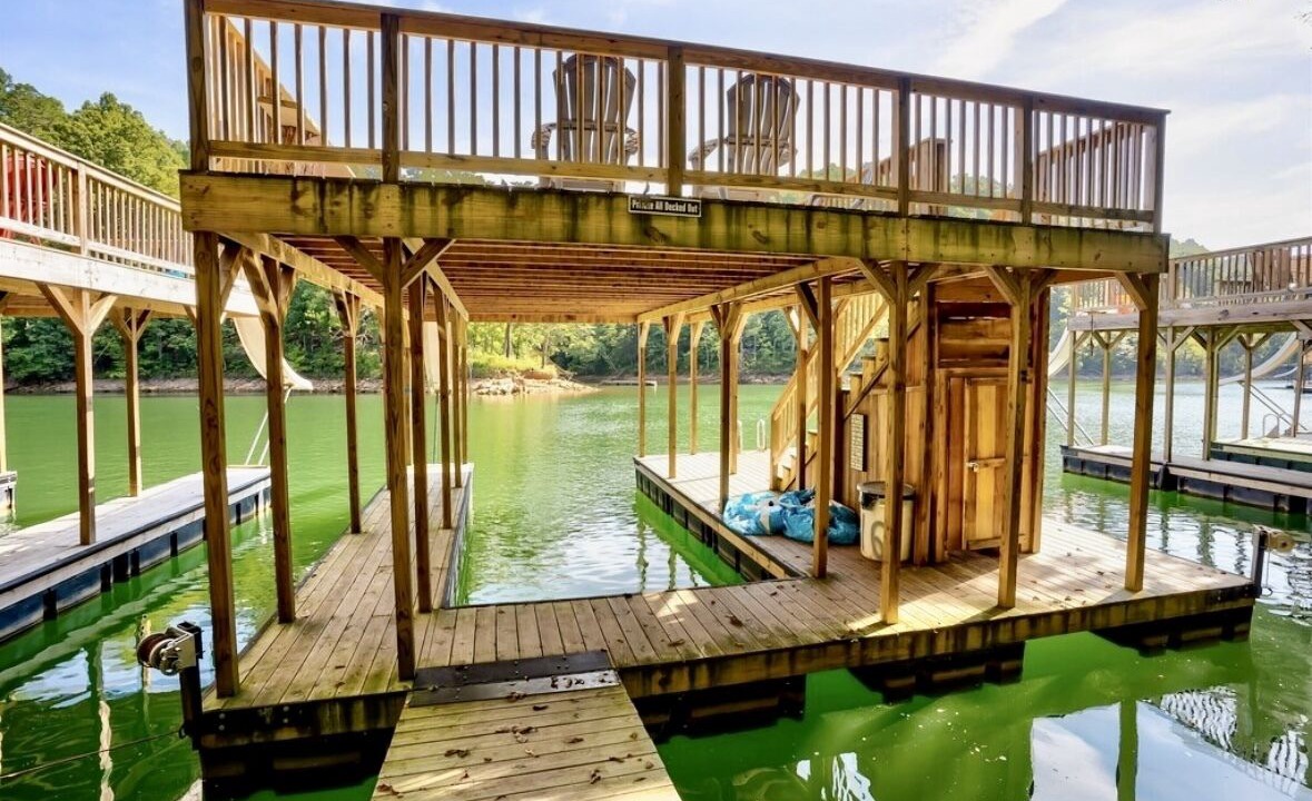 Photo of Outdoor in Lakeside Estates