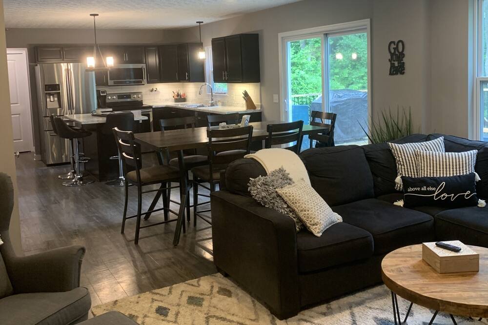 Photo of Bedroom in Howard