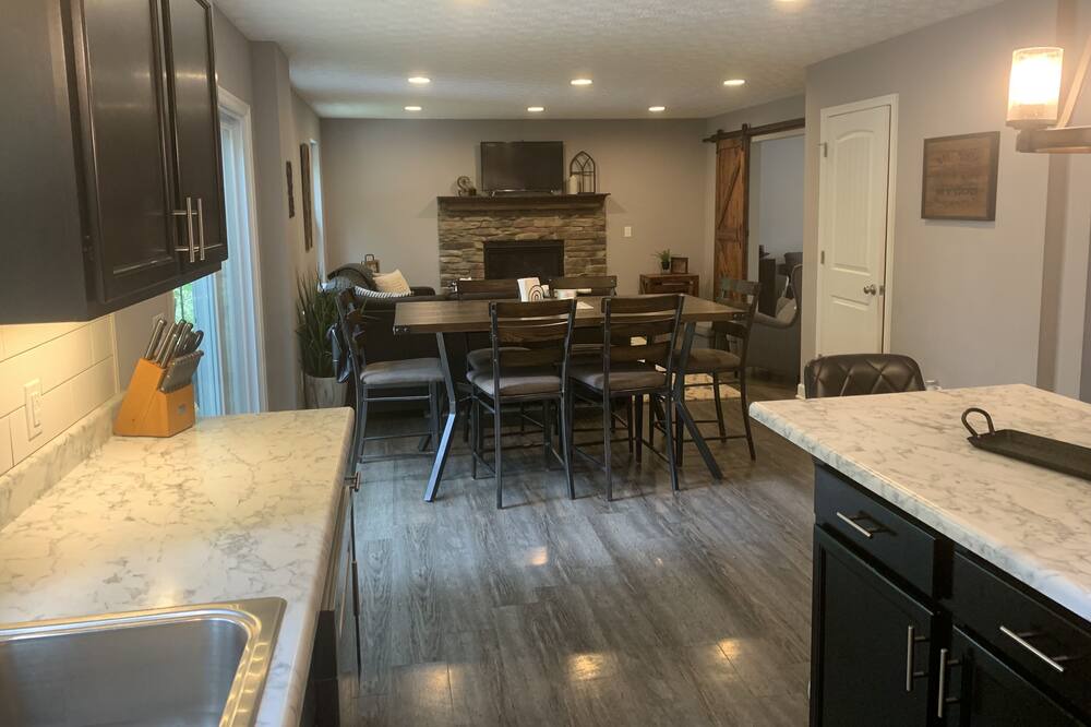 Photo of Bedroom in Howard